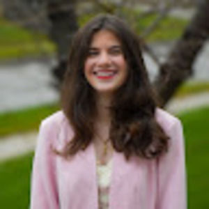 Meet your Posher, Elissa